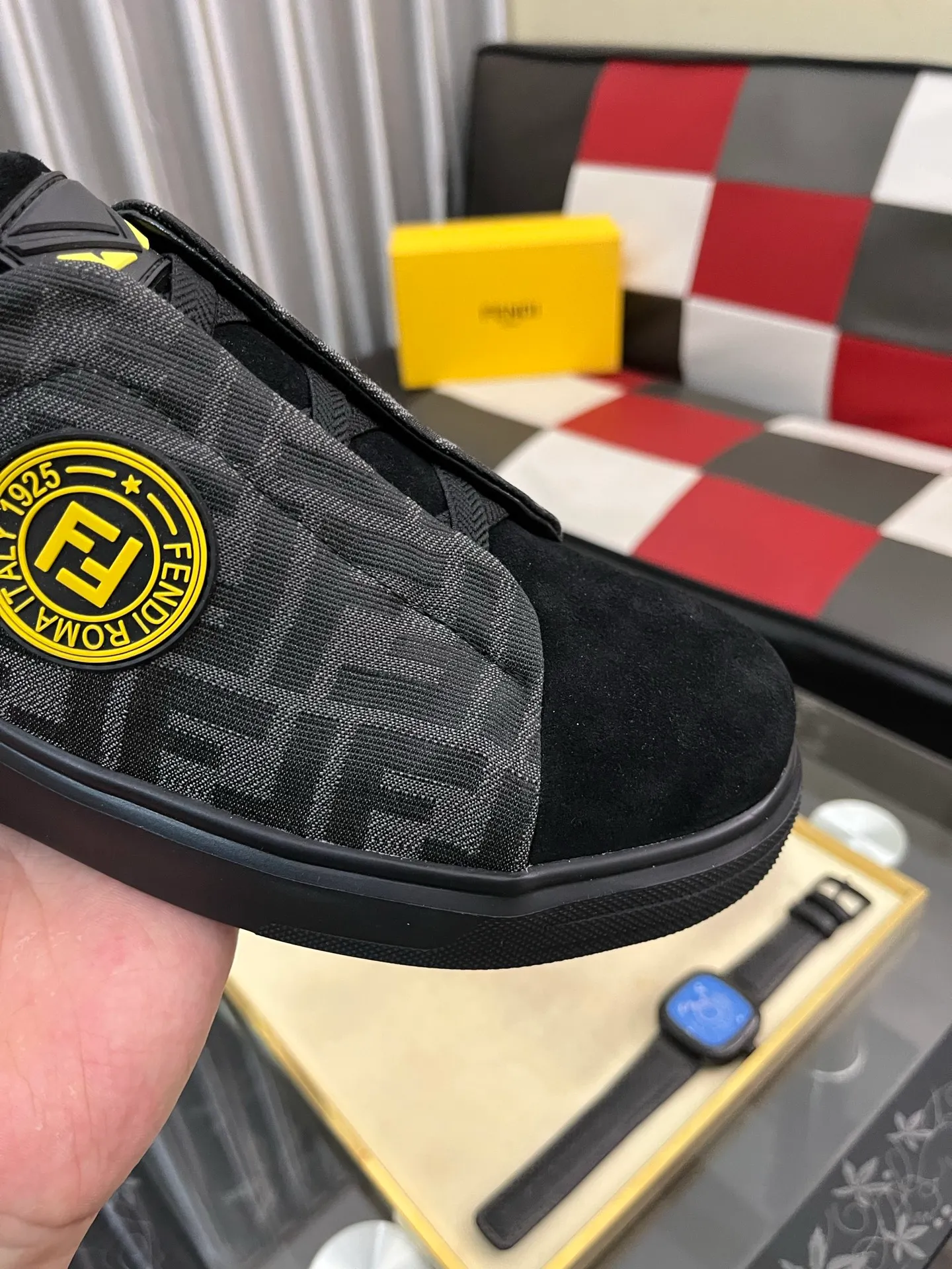 Men's shoes 💰400⌚️⌚️【FENDI】The latest high-end men's shoes in Hong Kong! Original quality. The upper is made of imported cowhide material and cowhide lining! Super comfortable on the foot, original wear-resistant outsole, luxurious, fashionable, casual and versatile! Size: 38-442️⃣Colors available
